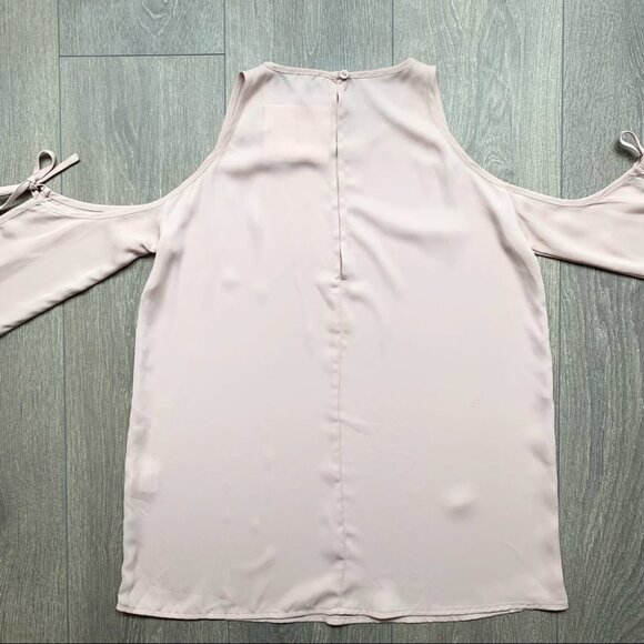 Revolve L'Academie Cold Shoulder Tie Long Sleeve Blouse Taupe Pink Size Medium - Picture 14 of 16